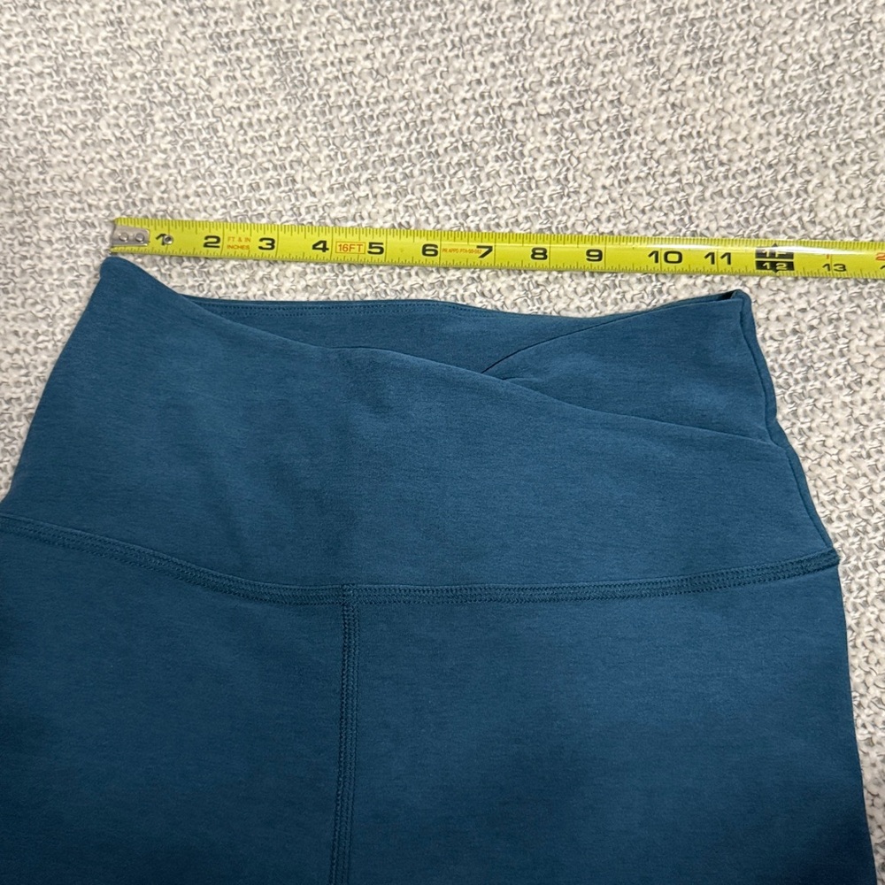 Beyond Yoga At Your Leisure Bike Shorts - Picture 6 of 7